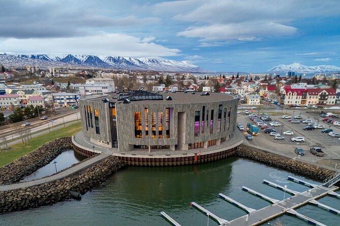 Akureyri - Private Airport Transfer - Exploring Akureyri