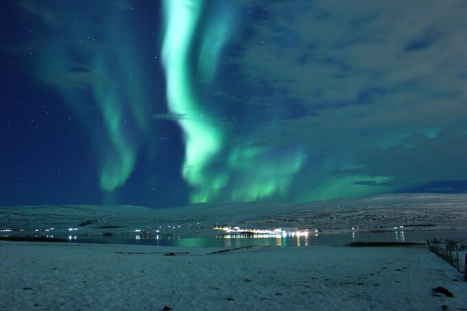 Akureyri: Private Northern Lights Tour With Transfer & Snack - Satisfaction Guarantee