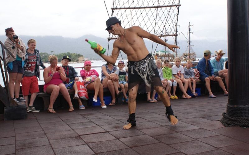 Alanya: Catamaran Boat Trip With Sunbathing and Swimming - On-board Amenities