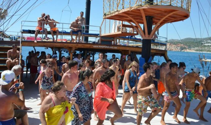 Alanya: Catamaran Boat Trip With Sunbathing and Swimming - Frequently Asked Questions