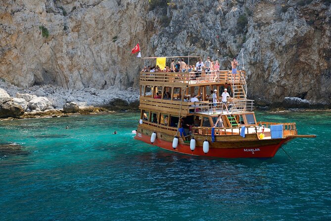 Alanya Coastal Relaxing Boat Trip With Lunch and Drinks - Included Amenities