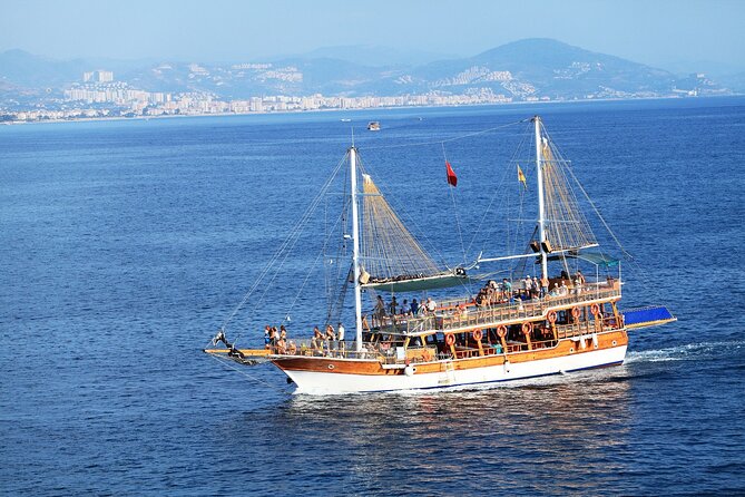 Alanya Coastal Relaxing Boat Trip With Lunch and Drinks - Review Highlights