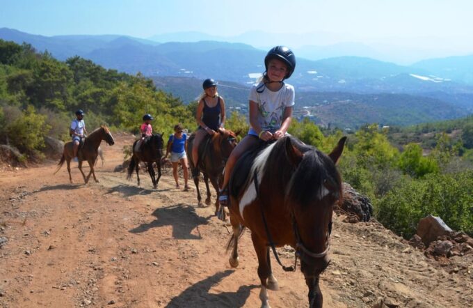 Alanya: Horse Riding Club Transfer Service - Included Amenities