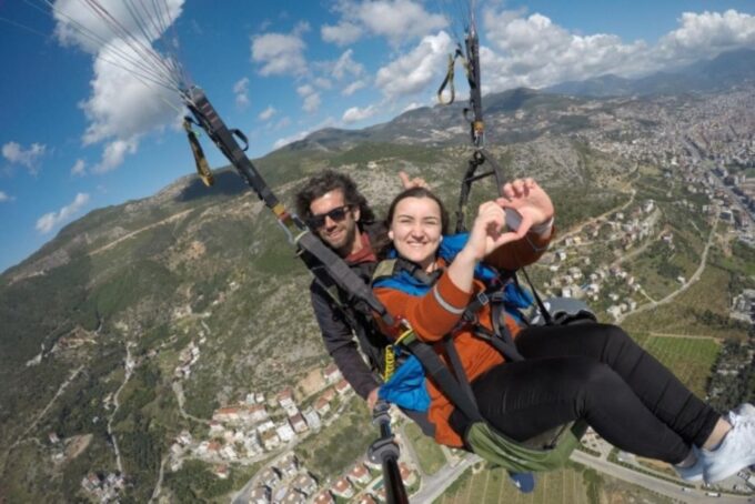 Alanya Paragliding Adventure : Sail the Skies - Highlights and Unique Features