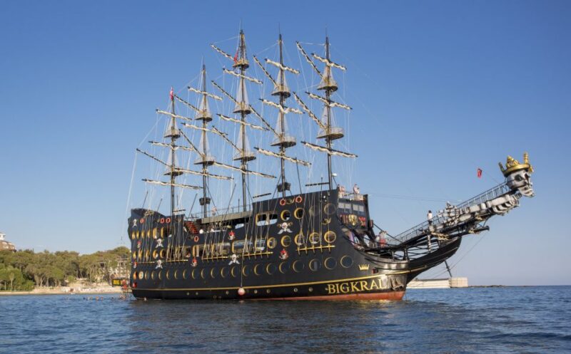 Alanya: Pirate Boat Tour With Buffet Lunch and Drinks - Itinerary and Activities