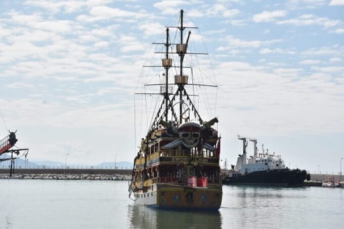 Alanya: Pirate Ship Cruise With Food and Swimming Stops - Cruise Duration and Price
