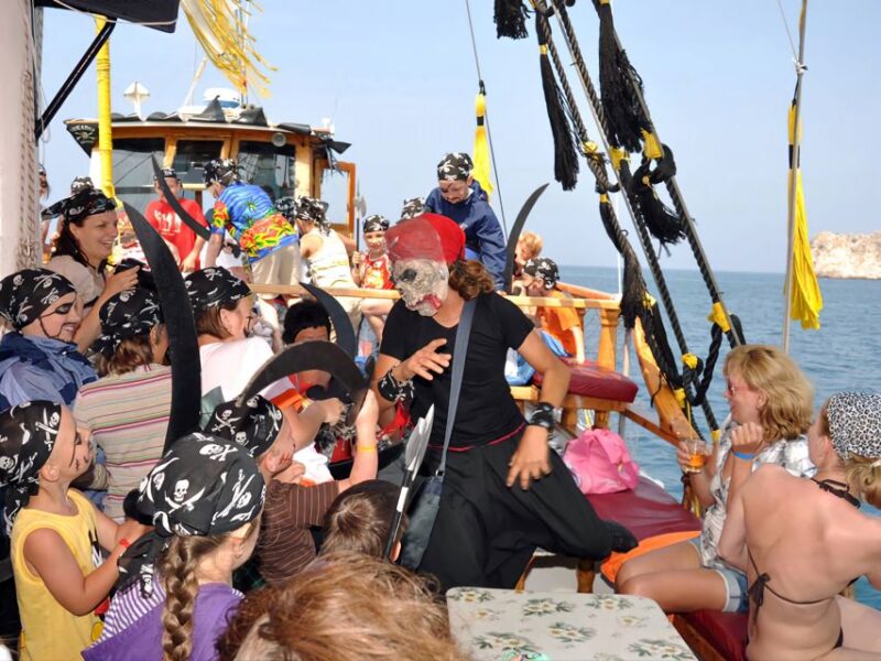Alanya: Pirate Trip With Lunch and Unlimited Drinks - Cruise Itinerary Details