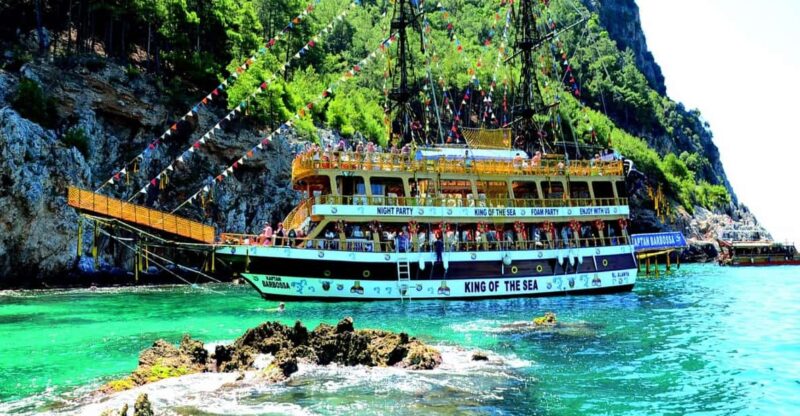 Alanya: Pirates Boat Trip With Lunch and Hotel Pickup - Itinerary