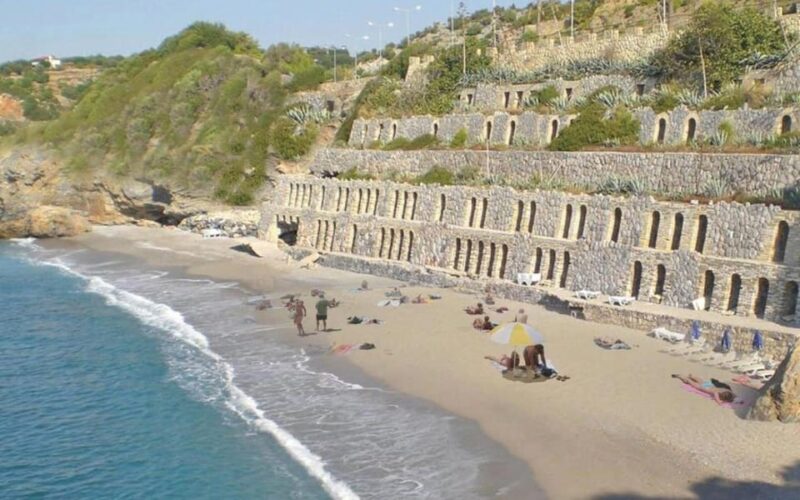 Alanya: Pirates of Alanya Boat Tour With Lunch and Drinks - Key Points