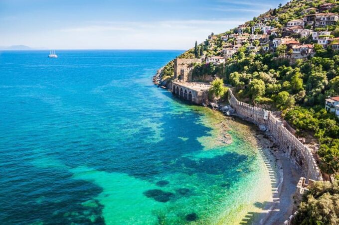 Alanya Relax Coastal Boat Tour With Lunch and Swimming - Stunning Views and Landmarks