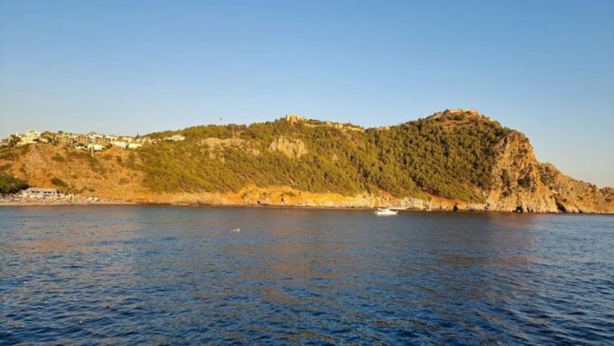 Alanya Relax Coastal Boat Tour With Lunch and Swimming - Refreshing Swimming and Snorkeling