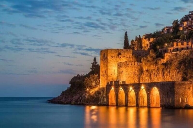 Alanya Sunset Boat: A Dazzling Evening Cruise - Inclusions and Amenities