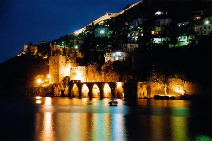 Alanya Sunset Boat: A Dazzling Evening Cruise - Departure and Return