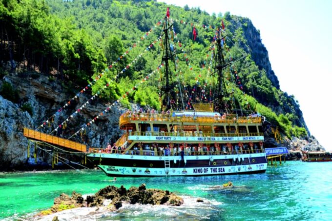 Alanya Sunset Boat: A Dazzling Evening Cruise - Evening Activities
