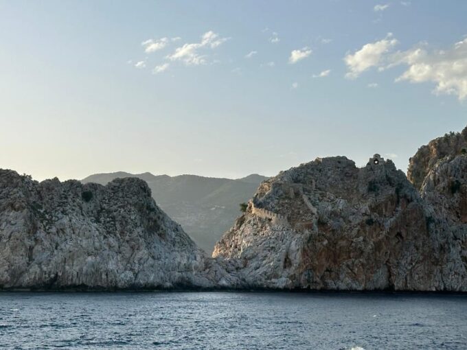 Alanya Sunset Boat Tour With Lunch and Soft Drinks - Customer Reviews