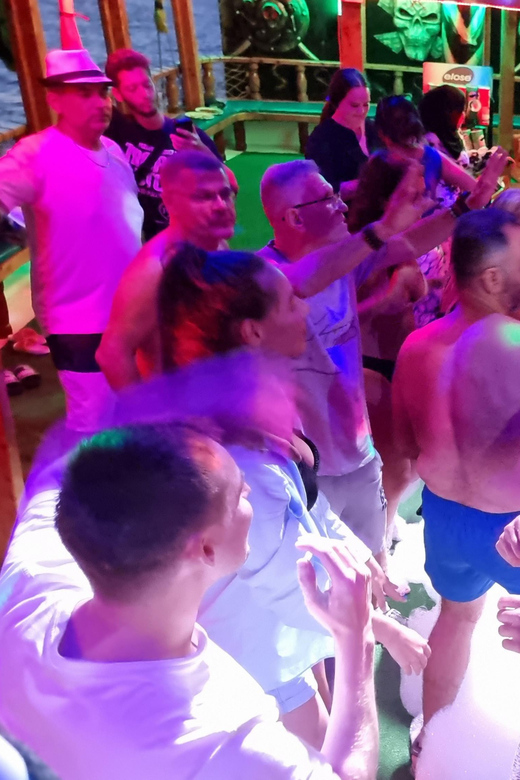 Alanya: Transfer to the Night Disco Boat Tour & Foam Party - Dress Code and Recommendations