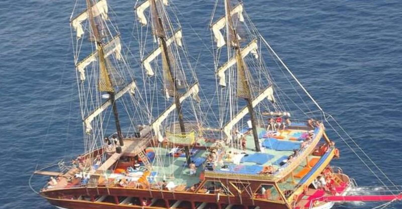 Alanya:Catamaran Tour With Lunch&Soft Drinks Animation Shows - Included Experiences
