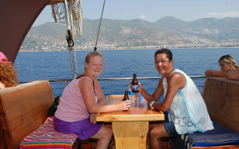 Alanya:Catamaran Tour With Lunch&Soft Drinks Animation Shows - Customer Feedback