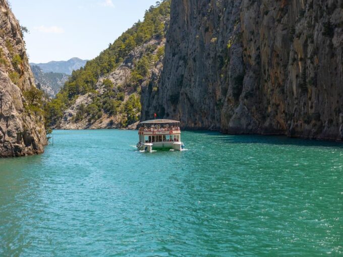 Alanyas Green Canyon & Gourmet Lunch: Executive Boat Tour - Unforgettable Scenic Moments