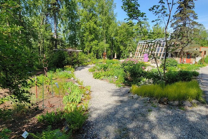 Alaska Botanical Garden & City View Tour - Guided Experience