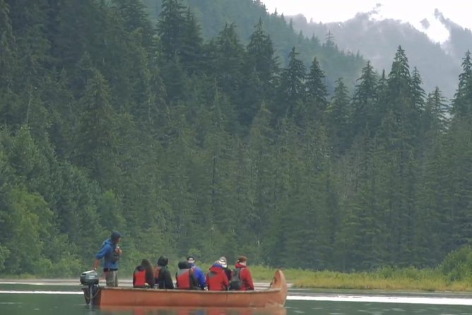 Alaska Wildlife Voyageur Canoe Safari From Haines - Culinary Delights During the Tour