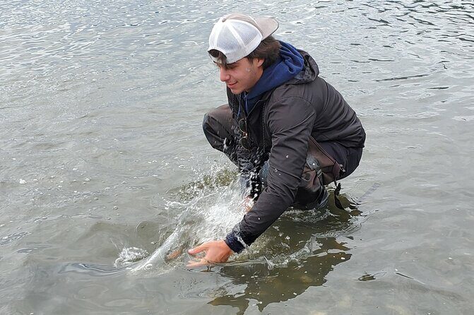 Alaskan Salmon 8-Hour Fishing Experience - FAQ