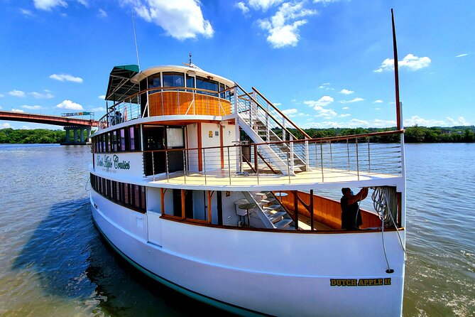 Albany Sunset Live Music Cruise - Food and Beverages