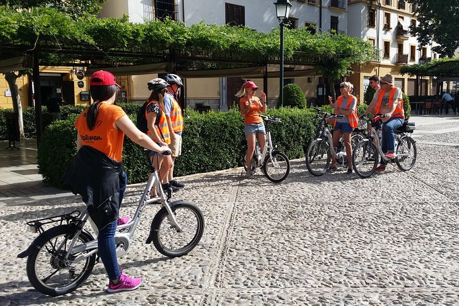 Albayzin and Sacromonte Electric Bike Tour in Granada - Accessibility and Group Size