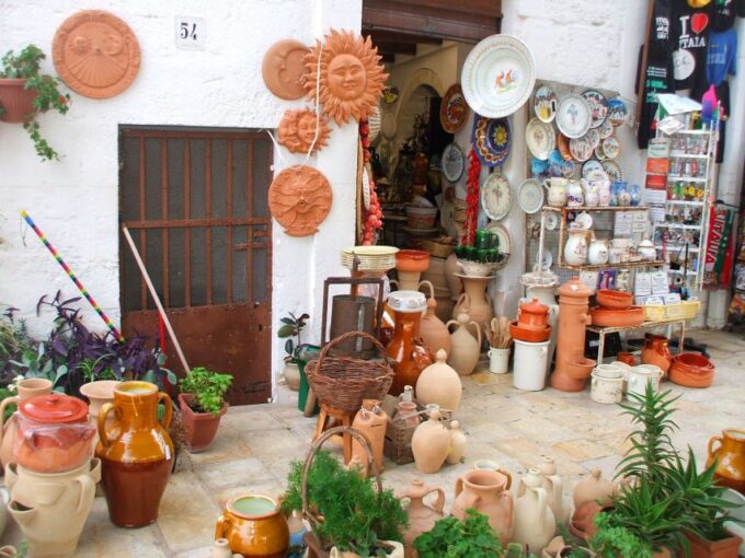 Alberobello: Guided Walking Tour of 2 Hours in the Trulli - Licensed Tour Guide