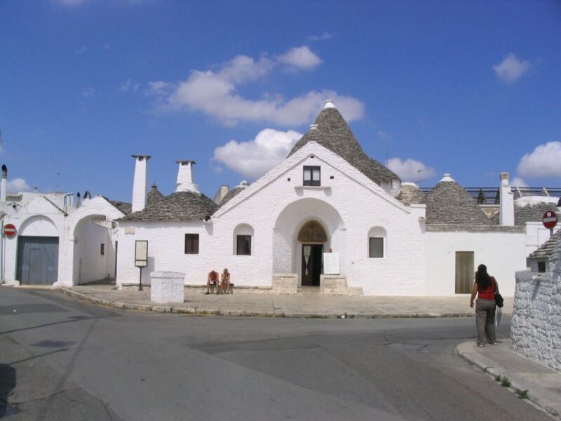 Alberobello: History Walking Tour - Highlights of the Tour