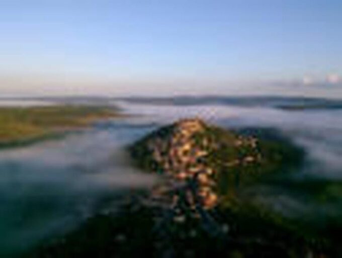 Albi: Hot Air Balloon - Trio Flight - Certification & Refreshments