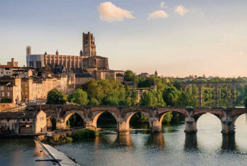 Albi: Private Guided Walking Tour - Sainte-Cécile Cathedral and Berbie Palace