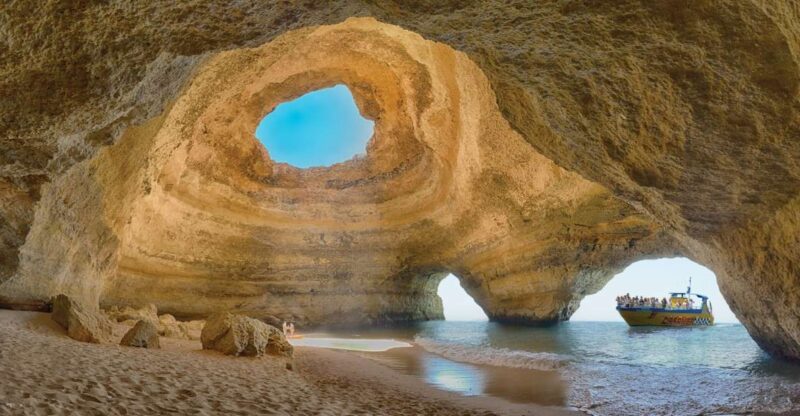 Albufeira: 2.5-Hour Benagil Caves & Dolphin Watching - Meeting Point and Directions