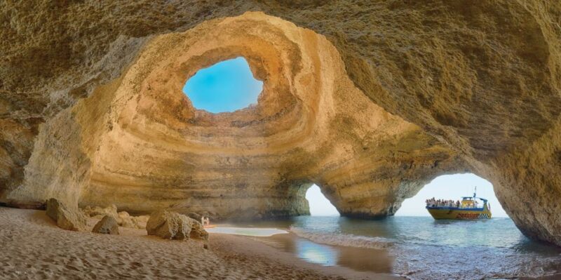 Albufeira: 2.5-Hour Benagil Caves & Dolphin Watching - Meeting Point and Directions