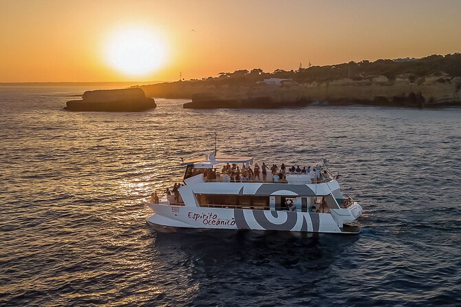 Albufeira: 6-Hour Sunset Dinner Catamaran Cruise With Open Bar - Weather and Itinerary Considerations