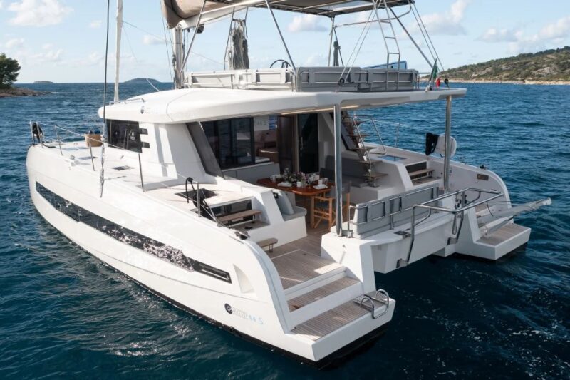 Albufeira: Algarve 2-Hour Wine and Sunset Sailing Experience - Inclusions and Logistics