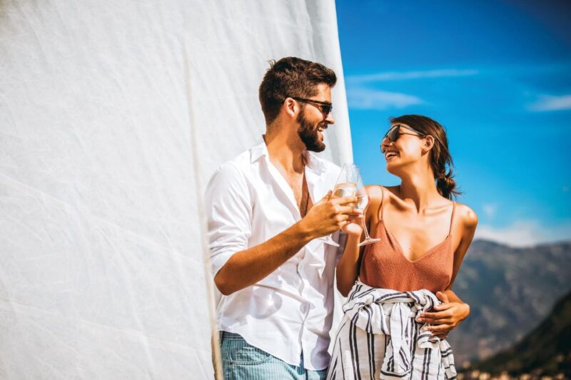 Albufeira: Algarve 2-Hour Wine and Sunset Sailing Experience - Setting Sail From Albufeira