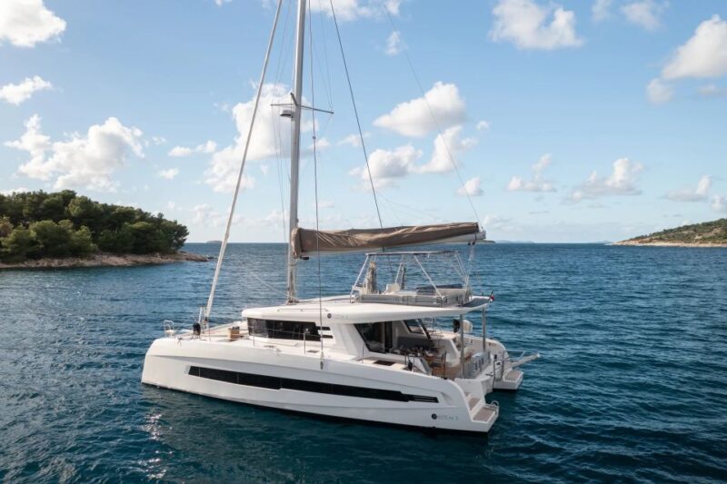 Albufeira: Algarve 2-Hour Wine and Sunset Sailing Experience - Inclusions and Logistics