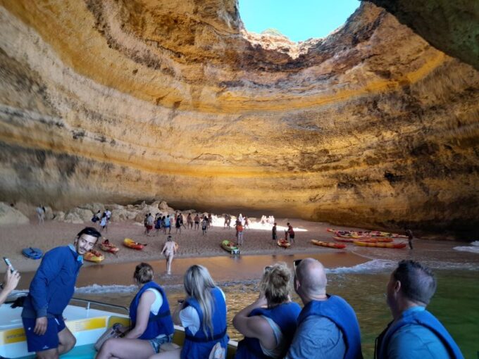 Albufeira: Algarve Coast Guided Tour With Wine Tasting - Scenic Spots Along the Algarve Coast