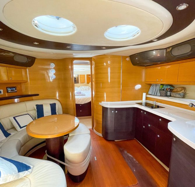 Albufeira: Algarve Private Sunset Yacht Charter - Amenities and Inclusions