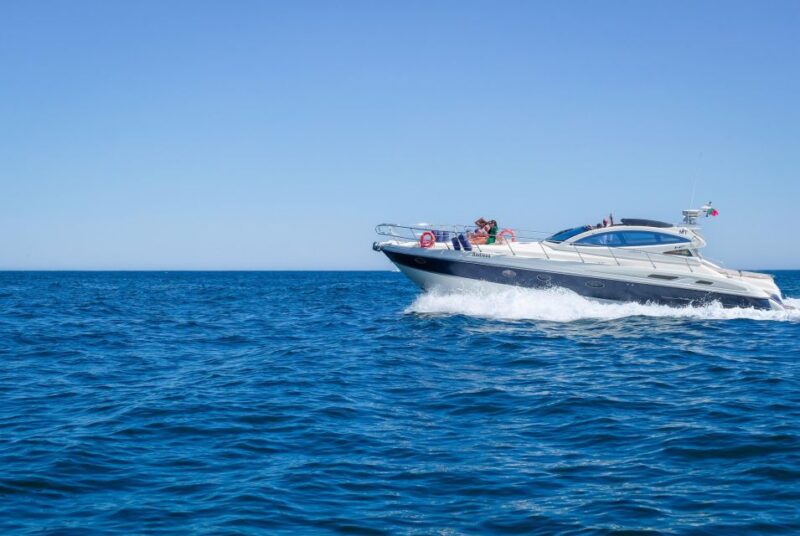 Albufeira: Algarve Private Sunset Yacht Charter - Meeting Point and Check-In