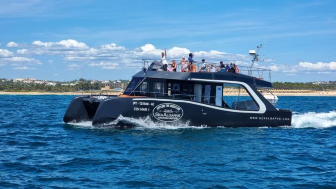 Albufeira: Coastline and Benagil Caves Tour by Catamaran - Exploring the Coastline