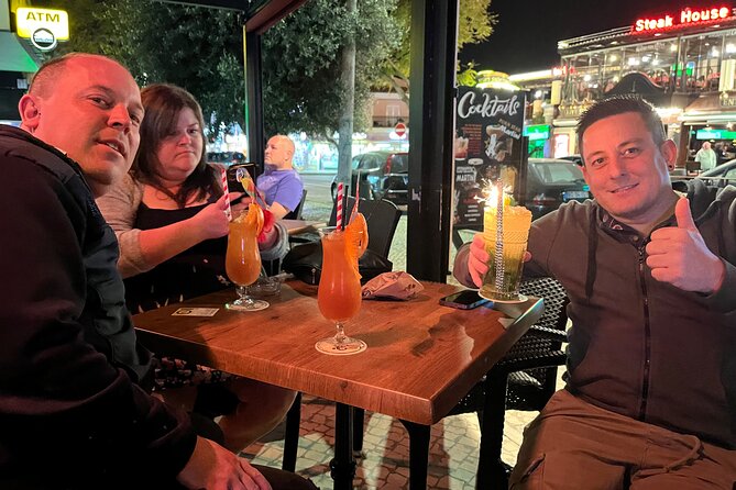 Albufeira Night Tour With Cocktails - Inclusions