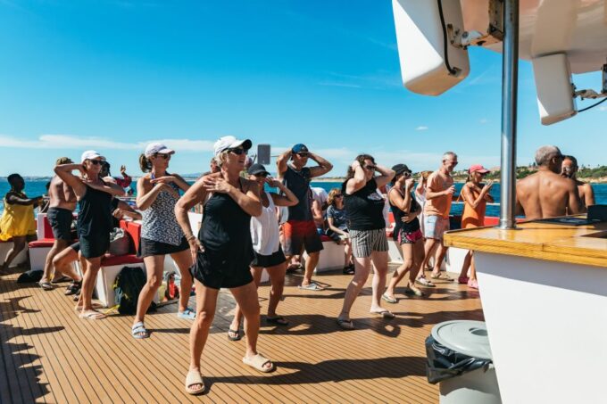 Albufeira: Sightseeing Cruise With Beach BBQ and Open Bar - Departure and Transportation