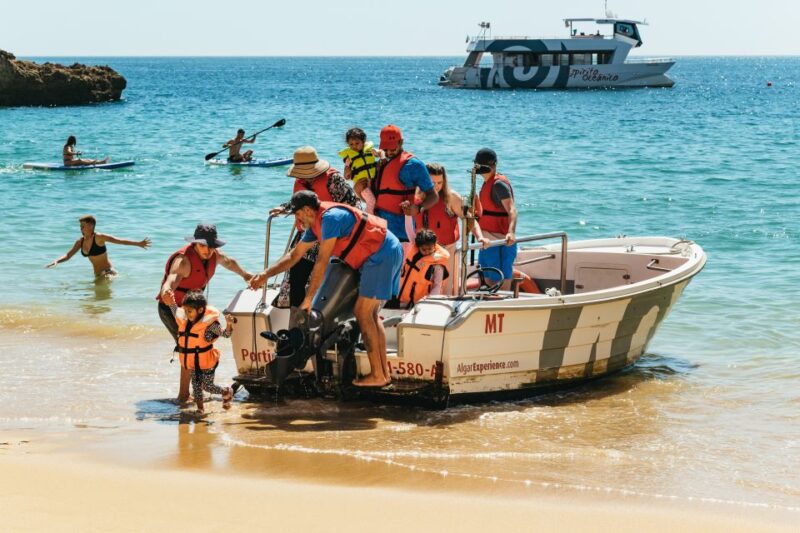 Albufeira: Sightseeing Cruise With Beach BBQ and Open Bar - Food and Drink Details