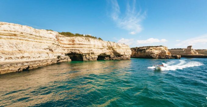 Albufeira: Sightseeing Cruise With Beach BBQ and Open Bar - Seclusion and Water Sports