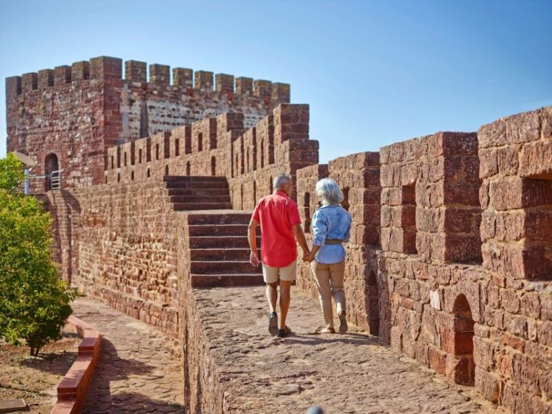Albufeira: Silves Castle and Old Town With Chapel of Bones - Key Points