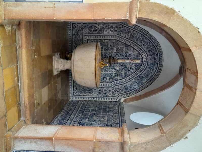 Albufeira: Silves Castle and Old Town With Chapel of Bones - Itinerary Highlights