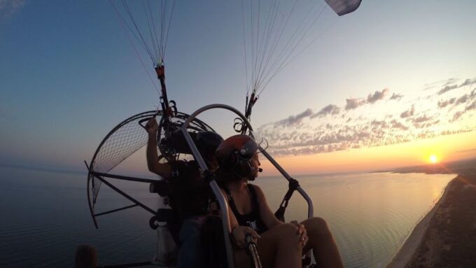 Albufeira: Sunset Paragliding Flight - Stunning Sunset Views
