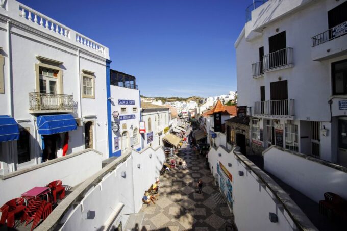 Albufeira: Tuk Tuk Ride With Old Town and Beaches - Panoramic Cliff Views
